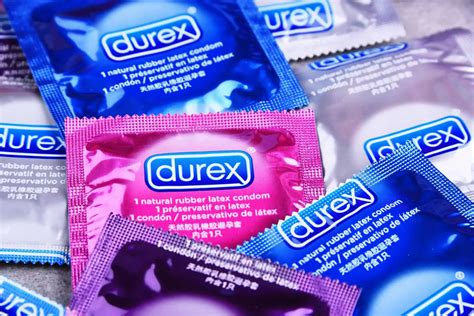Fafanje brez kondoma Spolna masaža Kenema